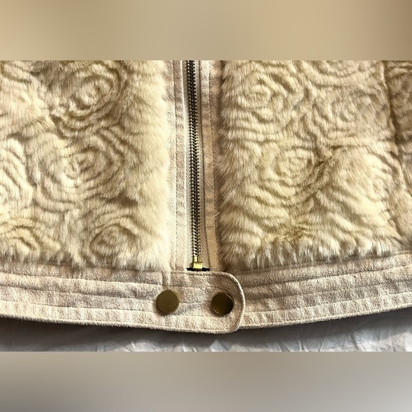 Roz & Ali Faux Fur Rose Women's Cream Vest w Pockets Size Large - Picture 4 of 16